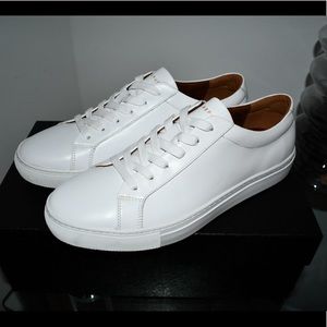 New republic men’s fashion sneaker size 10.5